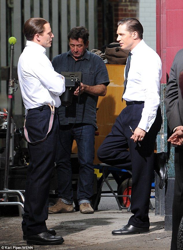 LegendOnSet121.jpg