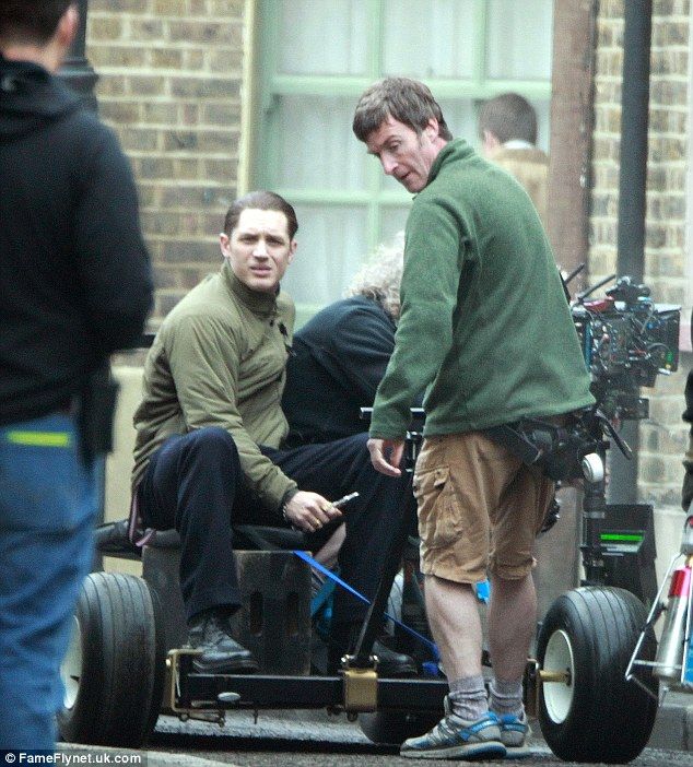 LegendOnSet124.jpg