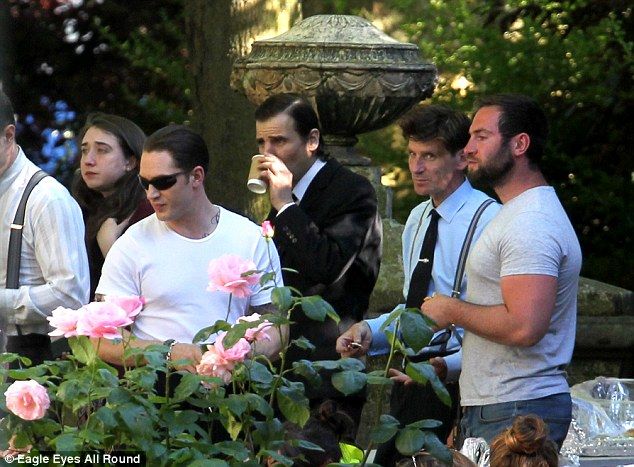 LegendOnSet131.jpg