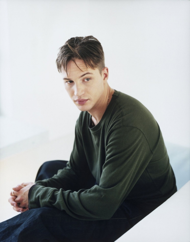 TomHardyOnline2002005.jpg